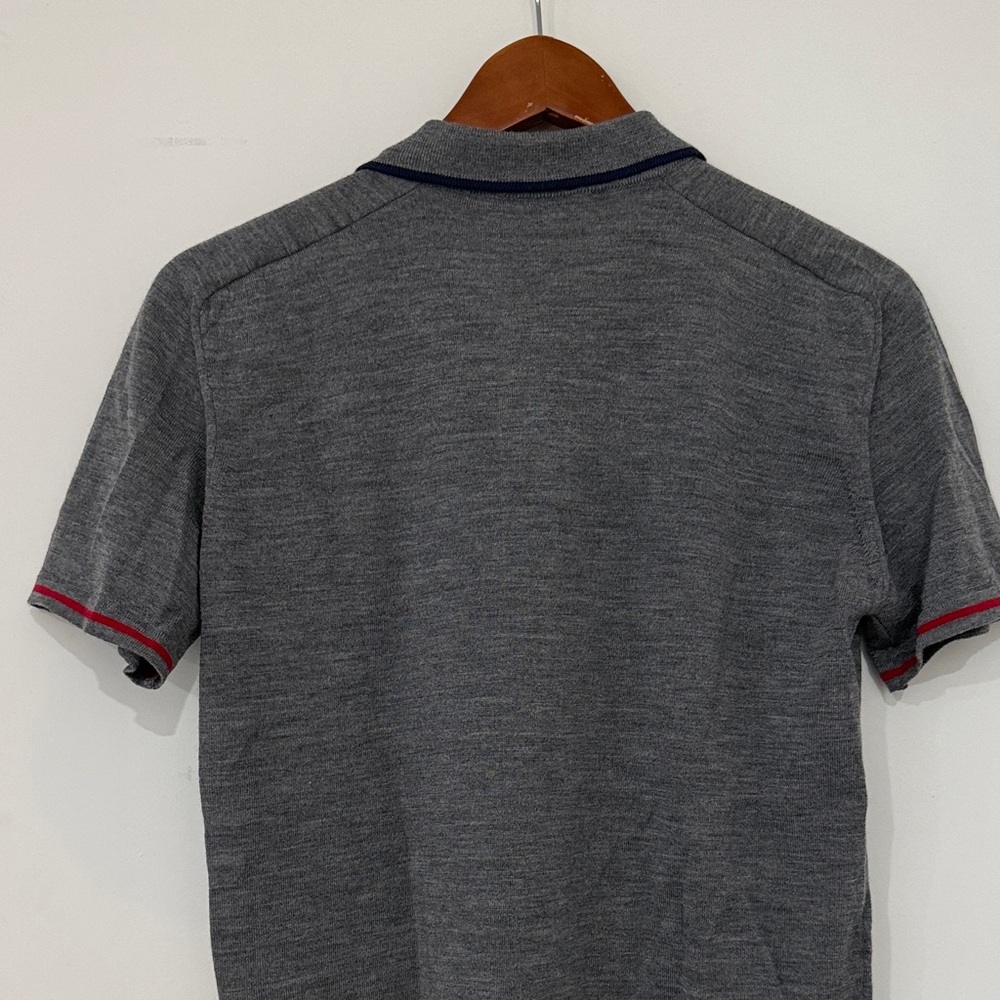 Saks Fifth Avenue Charcoal Polo 100% Wool, 100% Laine LIKE NEW - Picture 2 of 6